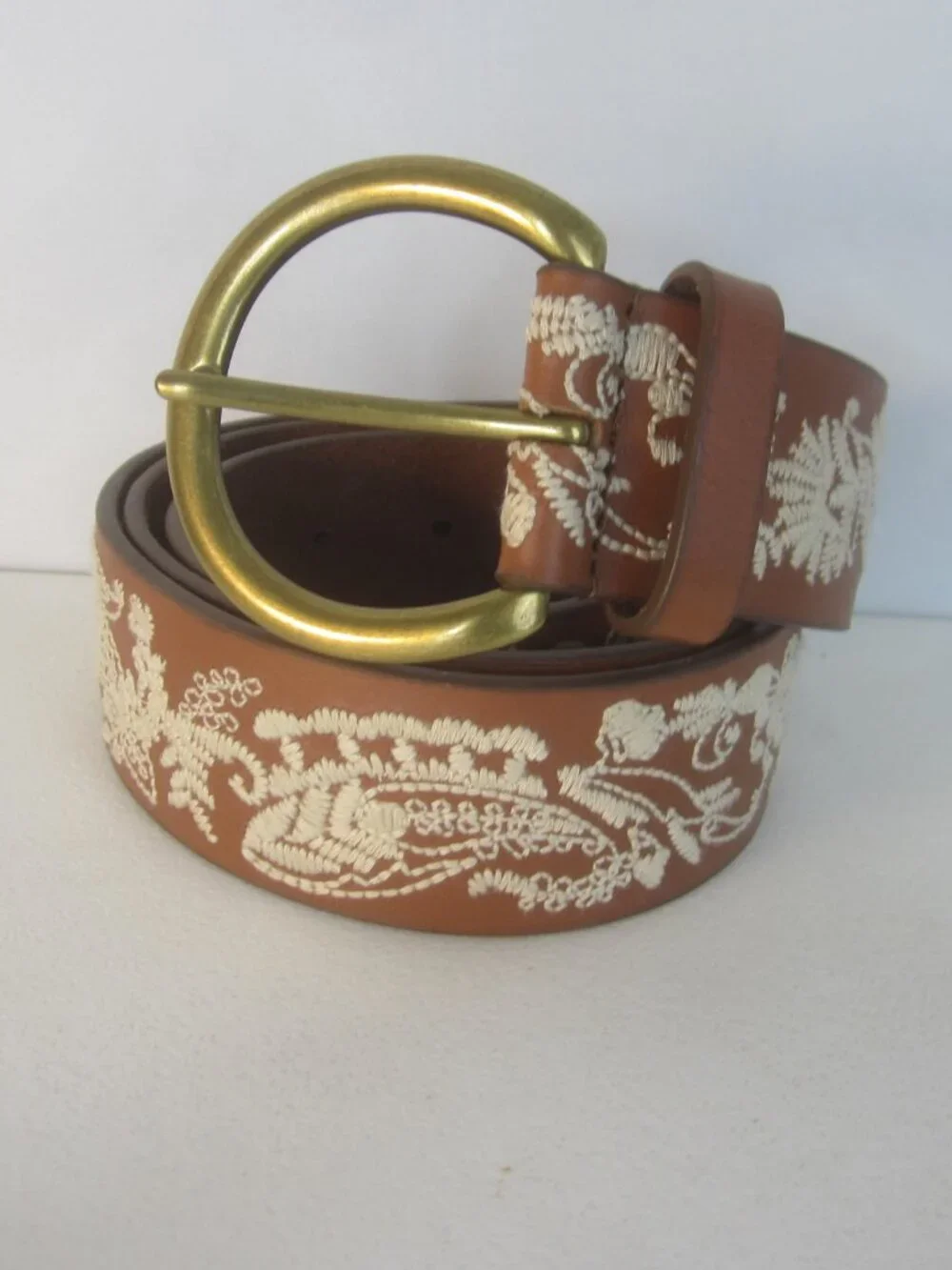 NEW Lucky Brand Women M Brown Ivory Embroidered Paisley Leather Belt 33